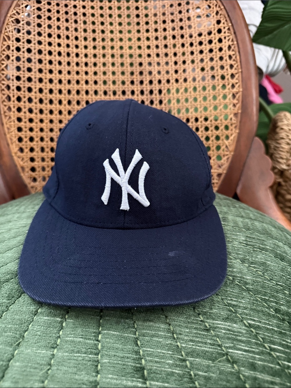 New York Yankees Flexfit Youth Navy & White Fitted Baseball Cap Hat